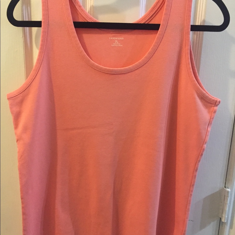Bundle 2 tank tops size 18-20 XL, 1 coral, 1 peach